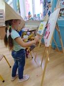 Zabawa w malowanie w Oddziale Przedszkolnym w Korytach